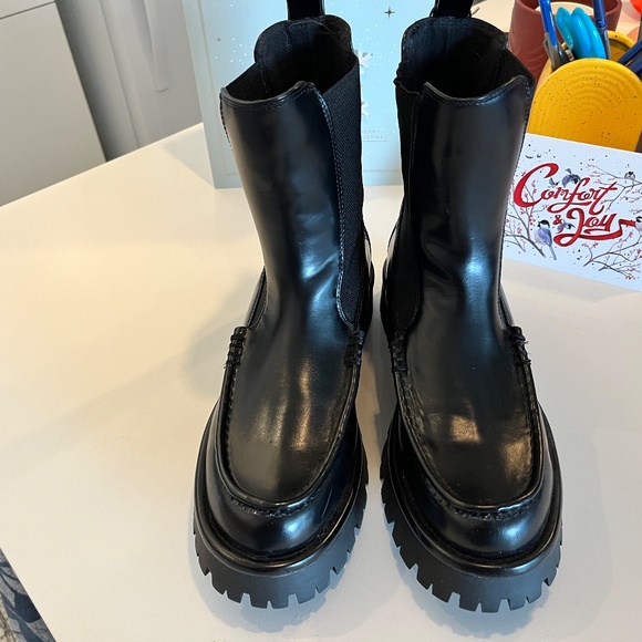 Loafer style tall ankle boots 40 - Picture 2 of 9